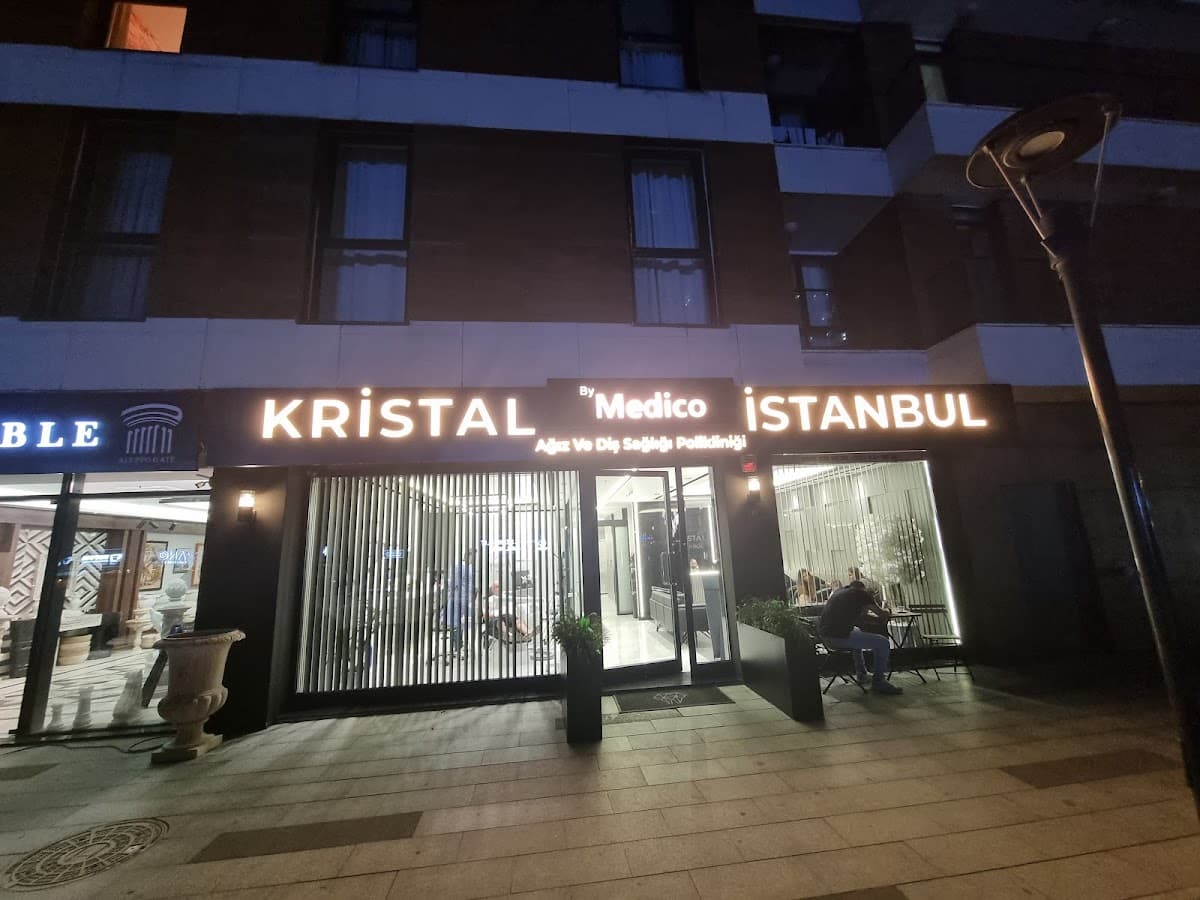 Kristal İstanbul Ağız ve Diş Sağlığı Polikliniği
