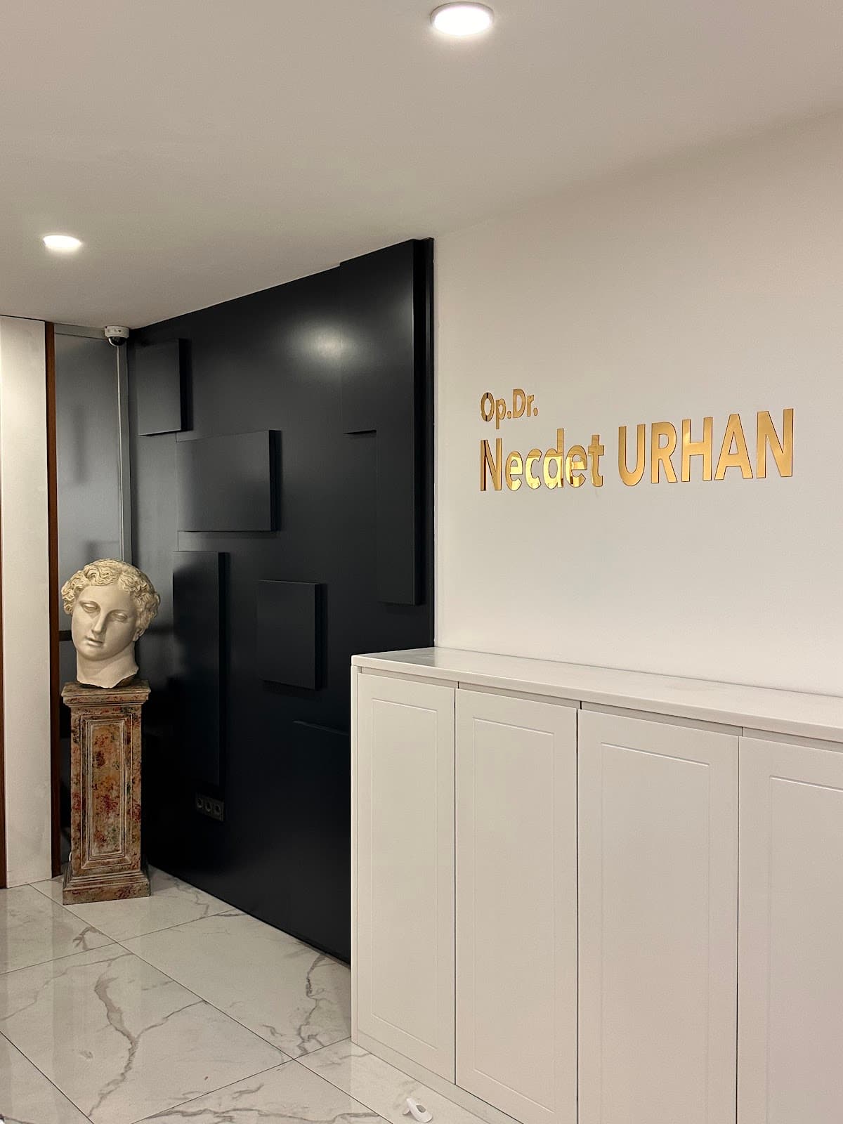 Op. Dr. Necdet Urhan Estetik Plastik Cerrahi Kliniği