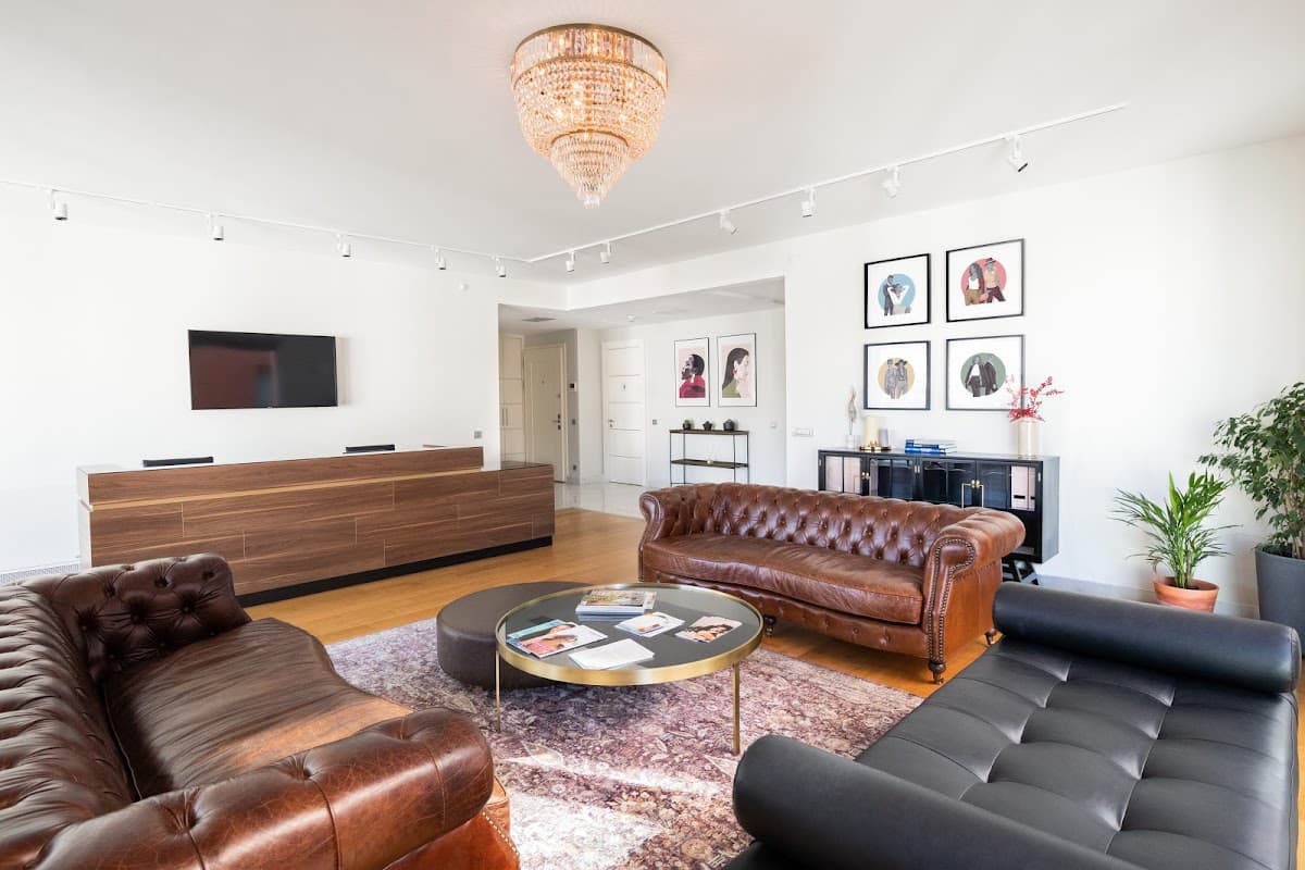 Op. Dr. Erkin Önsal