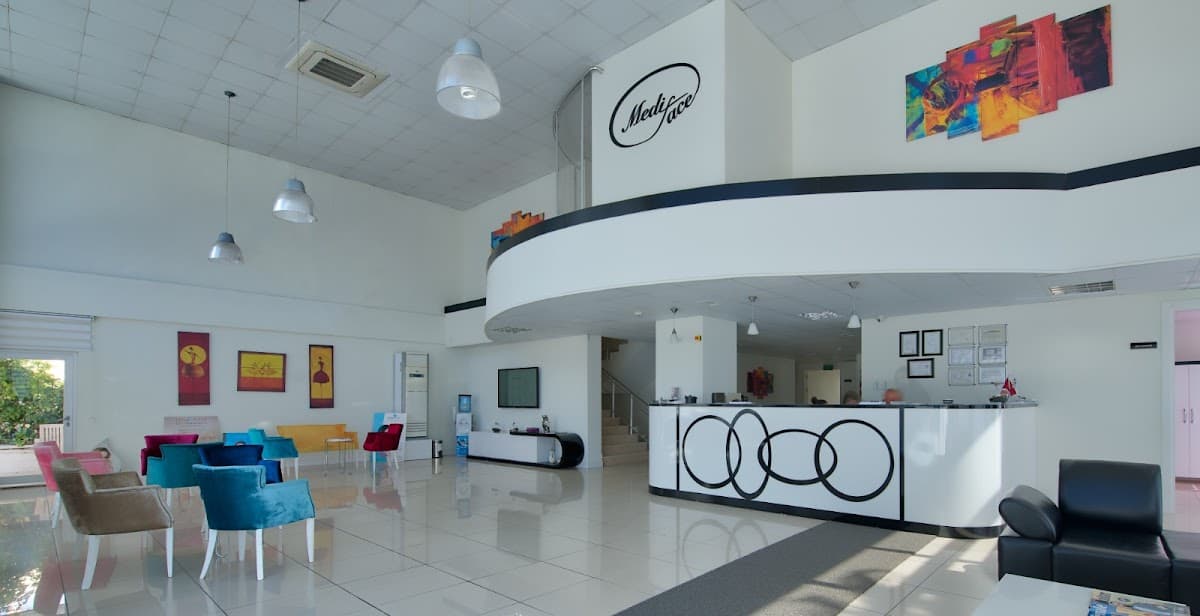 Dr.Seyman Clinic / Antalya Saç Ekimi Merkezi