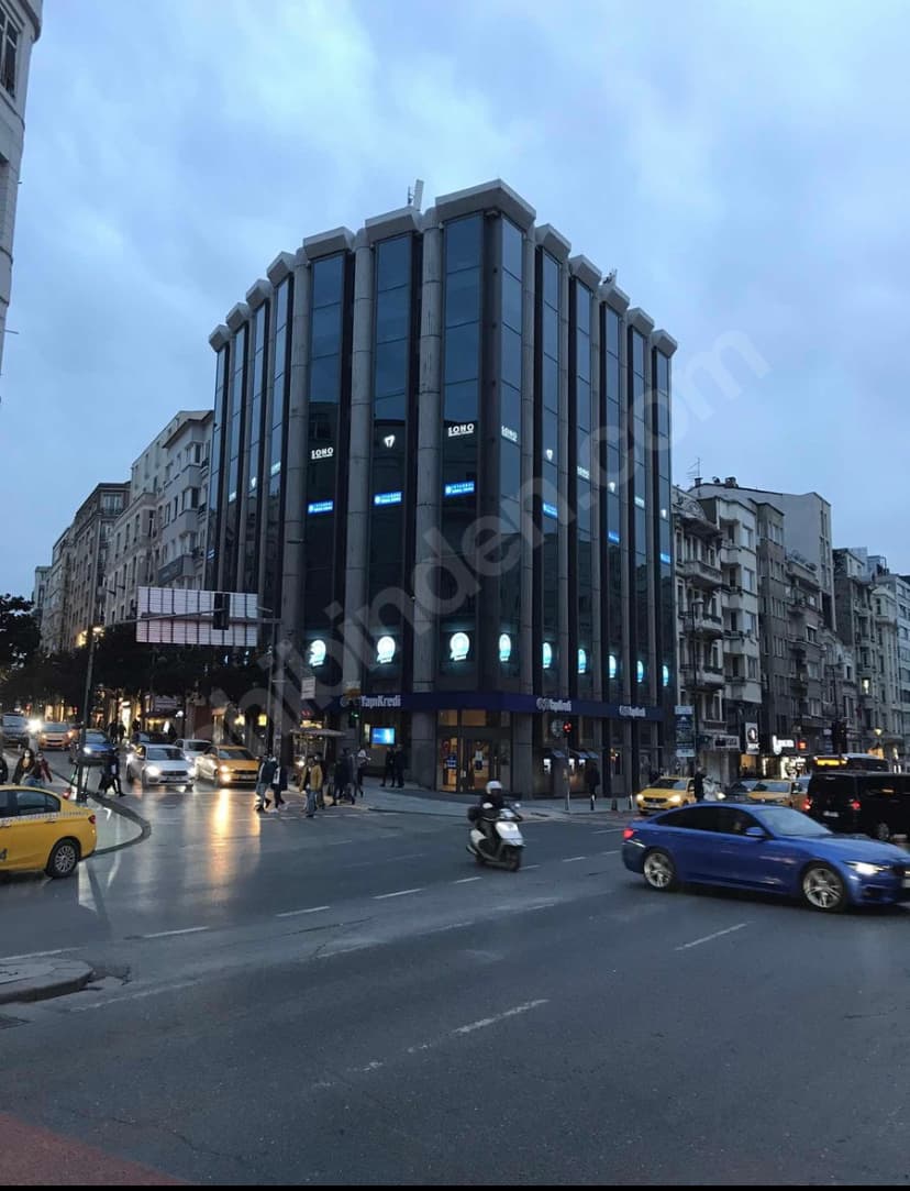 Doç. Dr. A. Buğra Cengiz Muayenehane