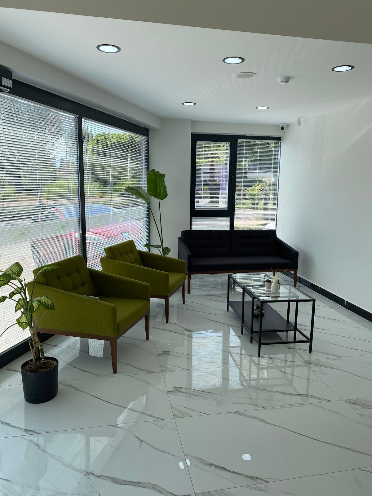 Özel Meladent Ağız ve Diş Sağlığı Polikliniği