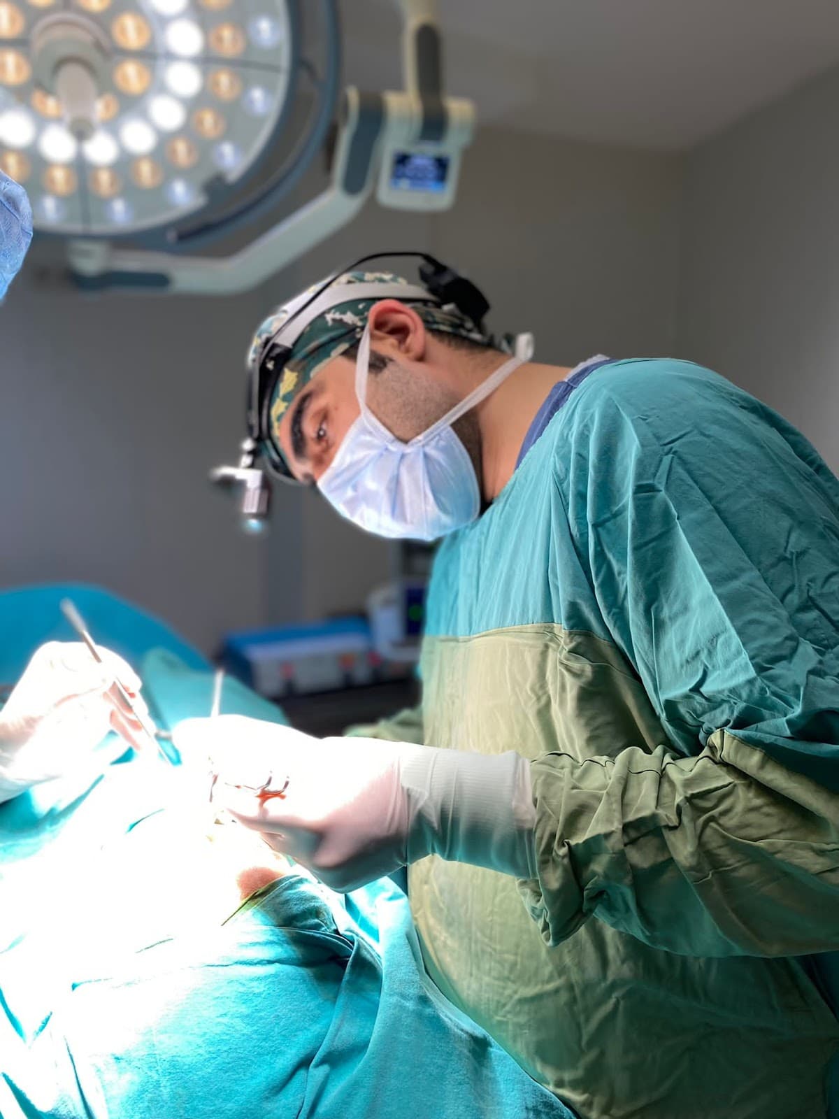 Doç. Dr. Burak Erdur - Burun Estetiği, Rinoplasti, Rhinoplasty