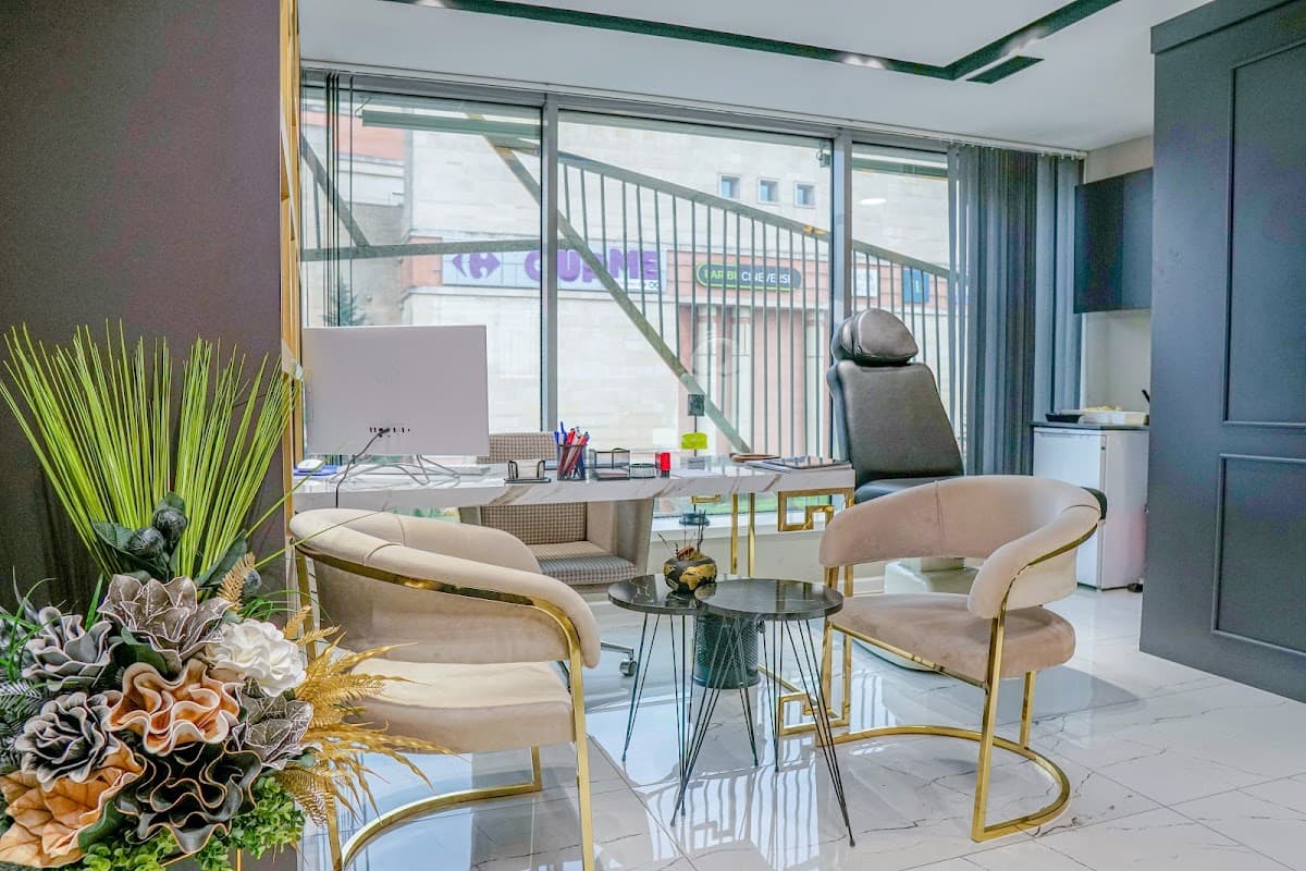 AKL Polikliniği Ataşehir | Saç Ekimi