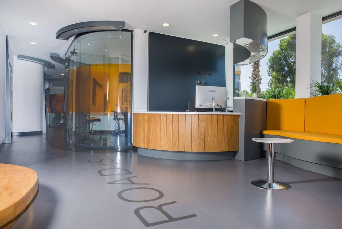 İzmir İmplant Diş Kliniği