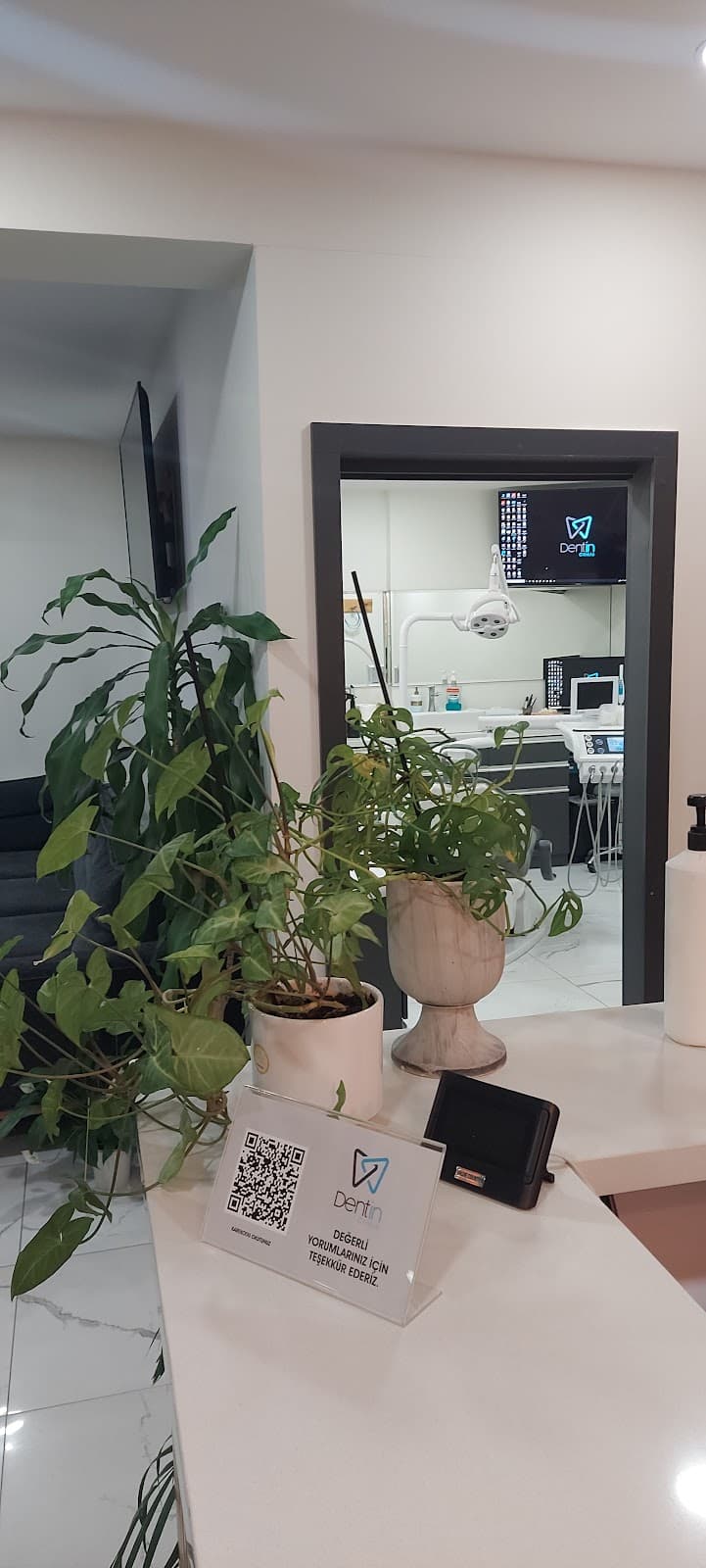 Özel Dentin Ağız ve Diş Sağlığı Polikliniği Alsancak Şubesi