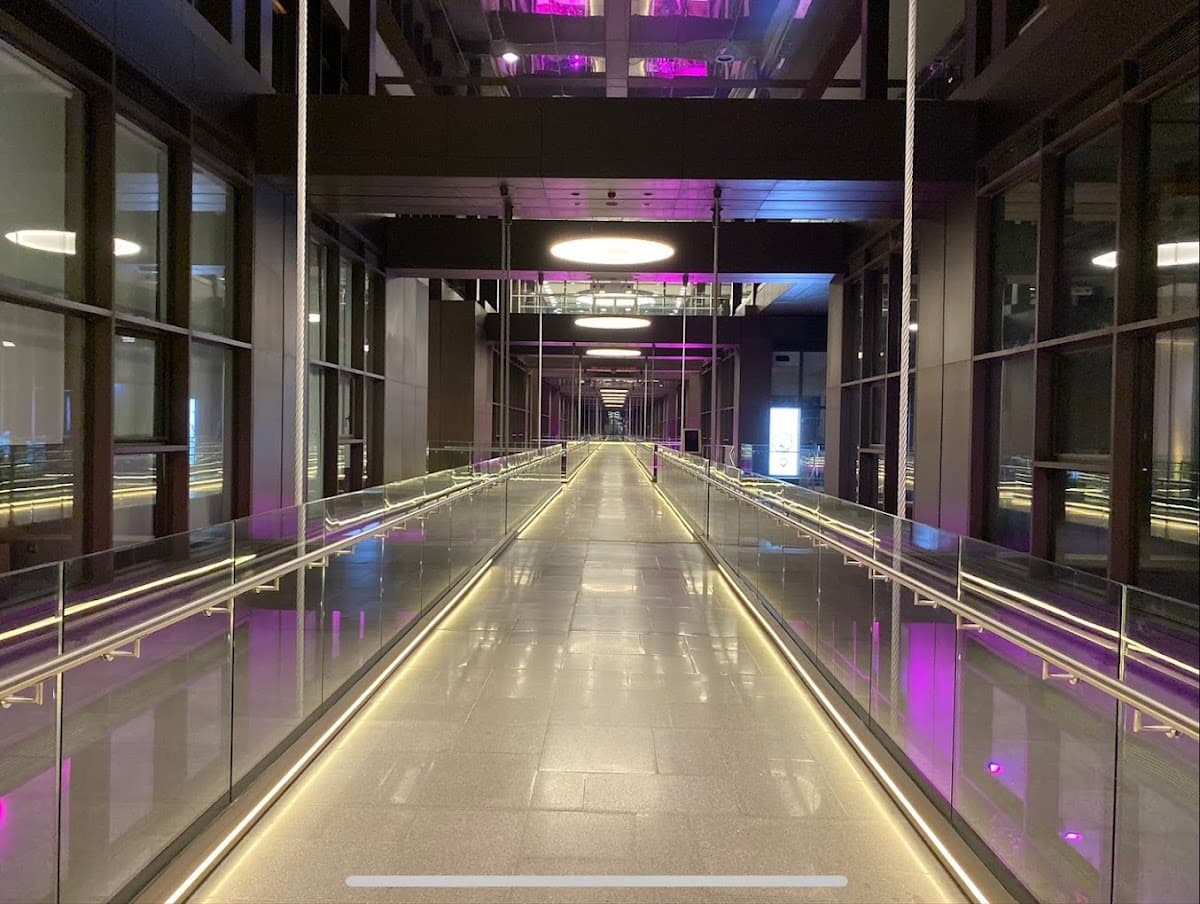 Saç Nakil Merkezi - Saç Ekim Uzmanı Zeynep Günel