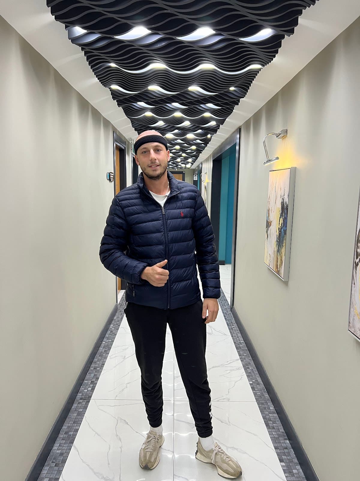 Saç Nakil Merkezi - Saç Ekim Uzmanı Zeynep Günel