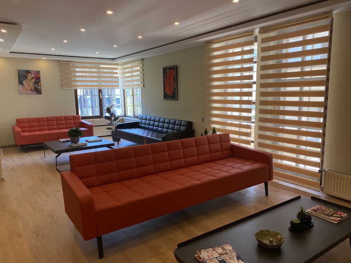 Dr. Vedat Taş Burun Estetiği KBB Uzmanı