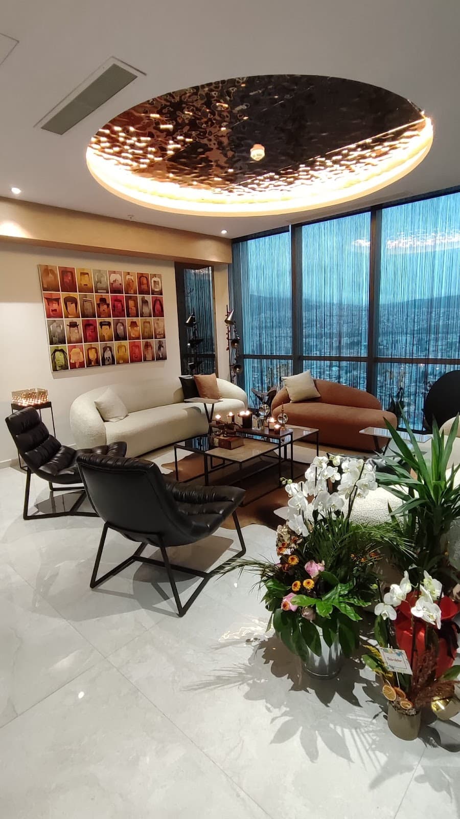 Dr Osman Tan- İzmir Göz Kapağı Estetiği & Dudak Dolgusu