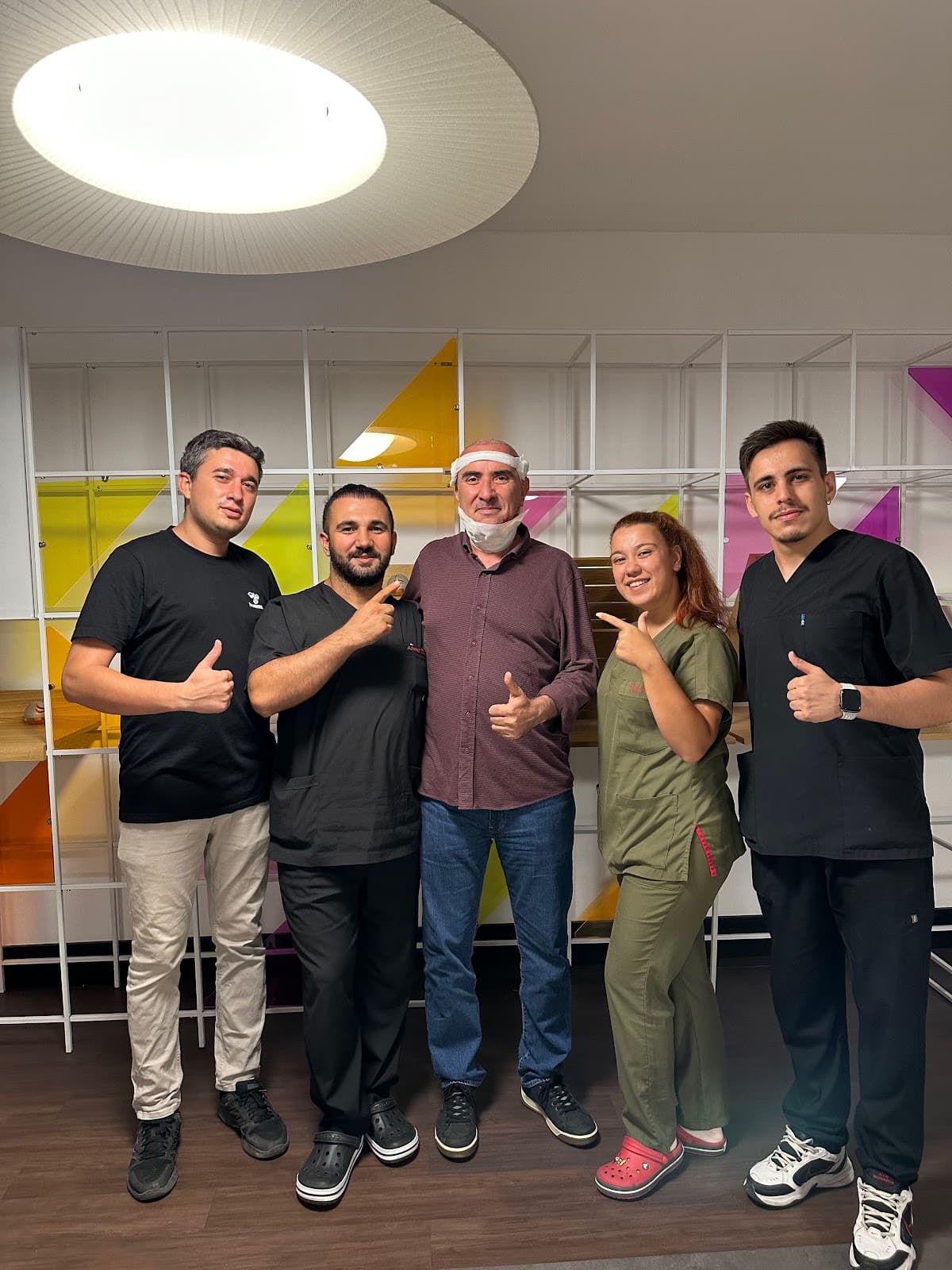 The Hair Ahmet Tosun Saç Ekimi ( İstanbul)