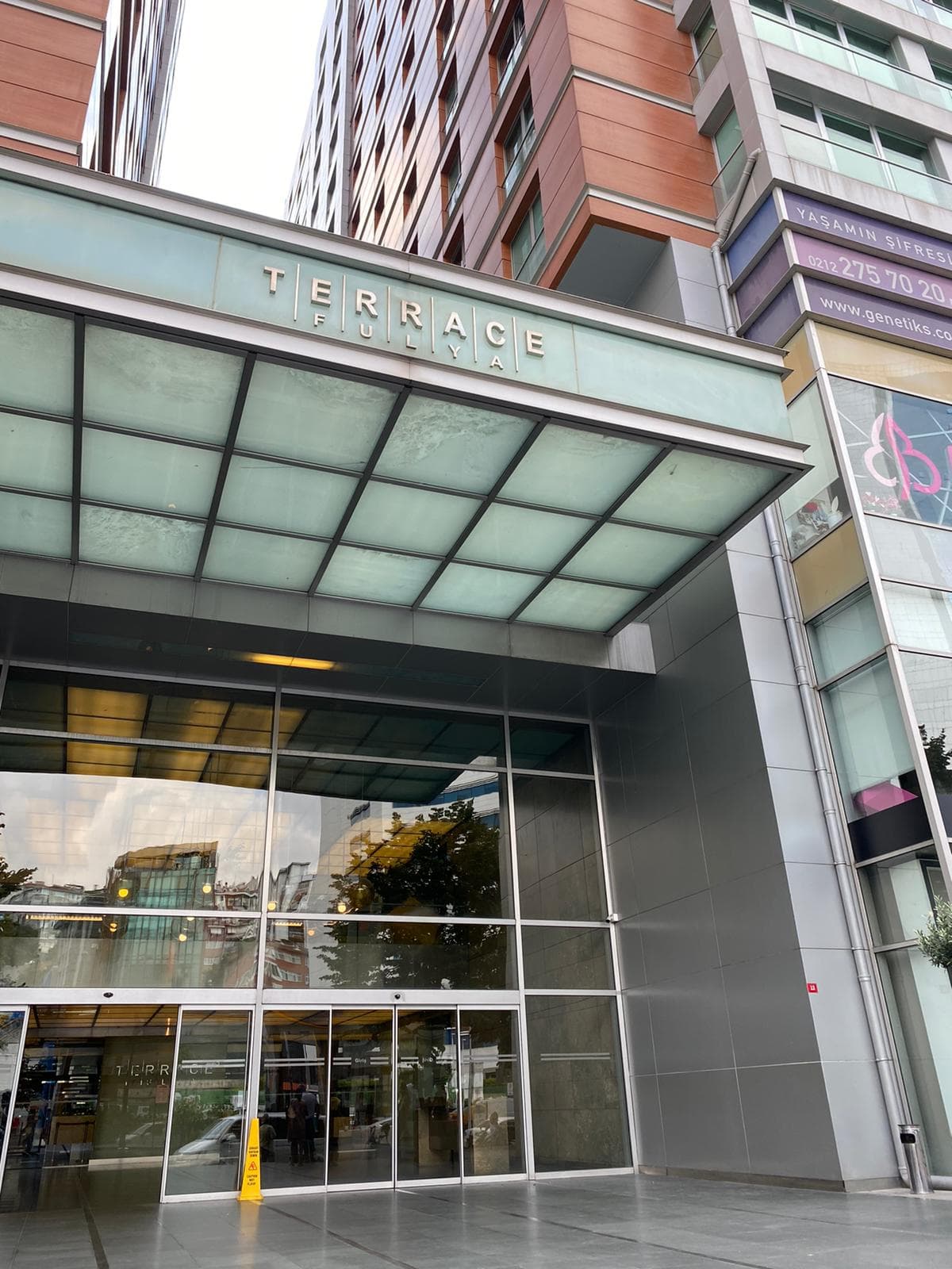 İstanbul Burun Estetiği | Burun Ameliyatı | Op. Dr. Alev Camcıoğlu