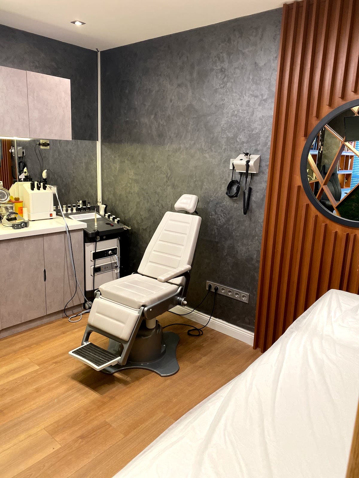 Op. Dr. Yusuf Orhan Uçal