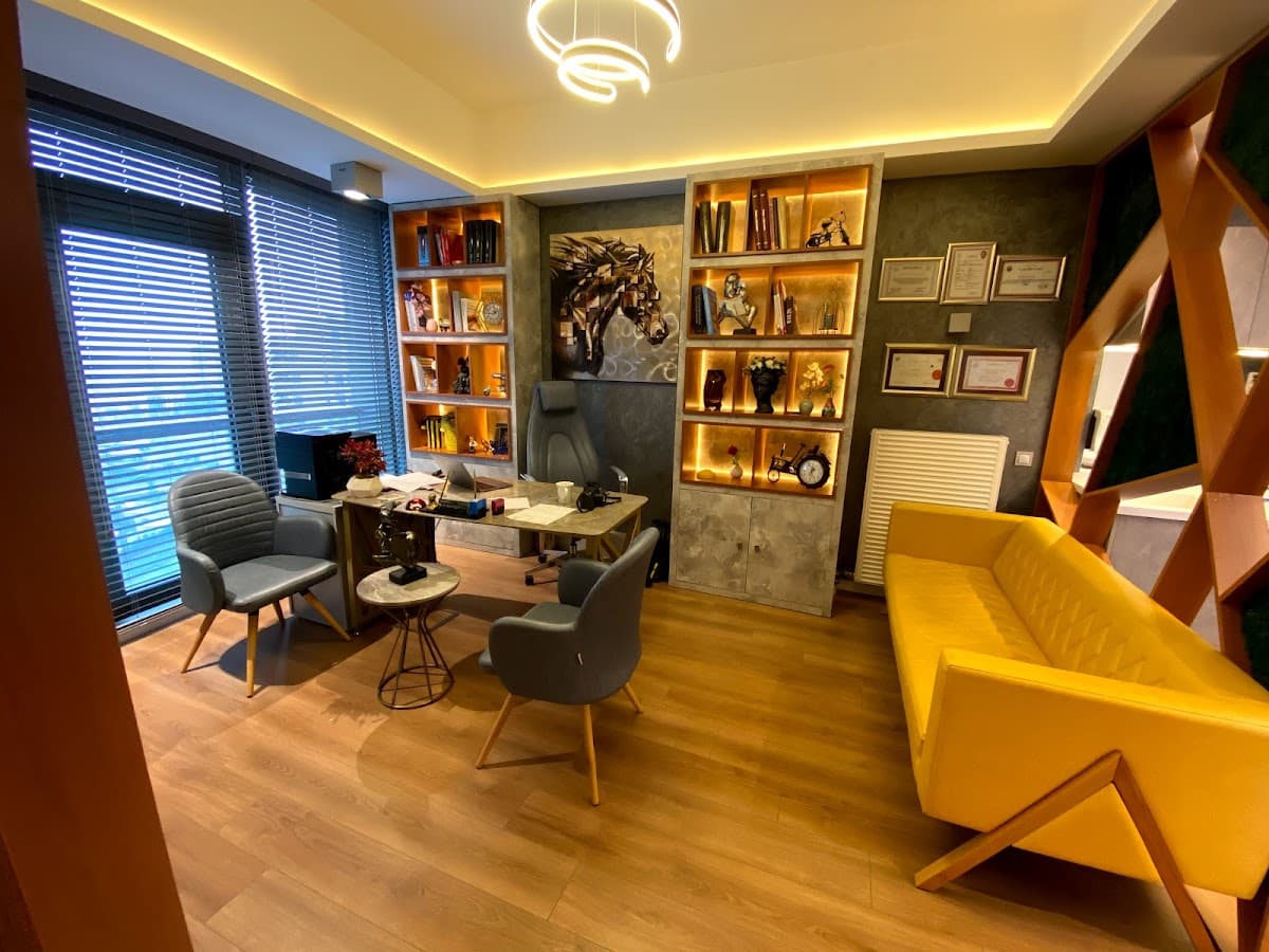 Op. Dr. Yusuf Orhan Uçal