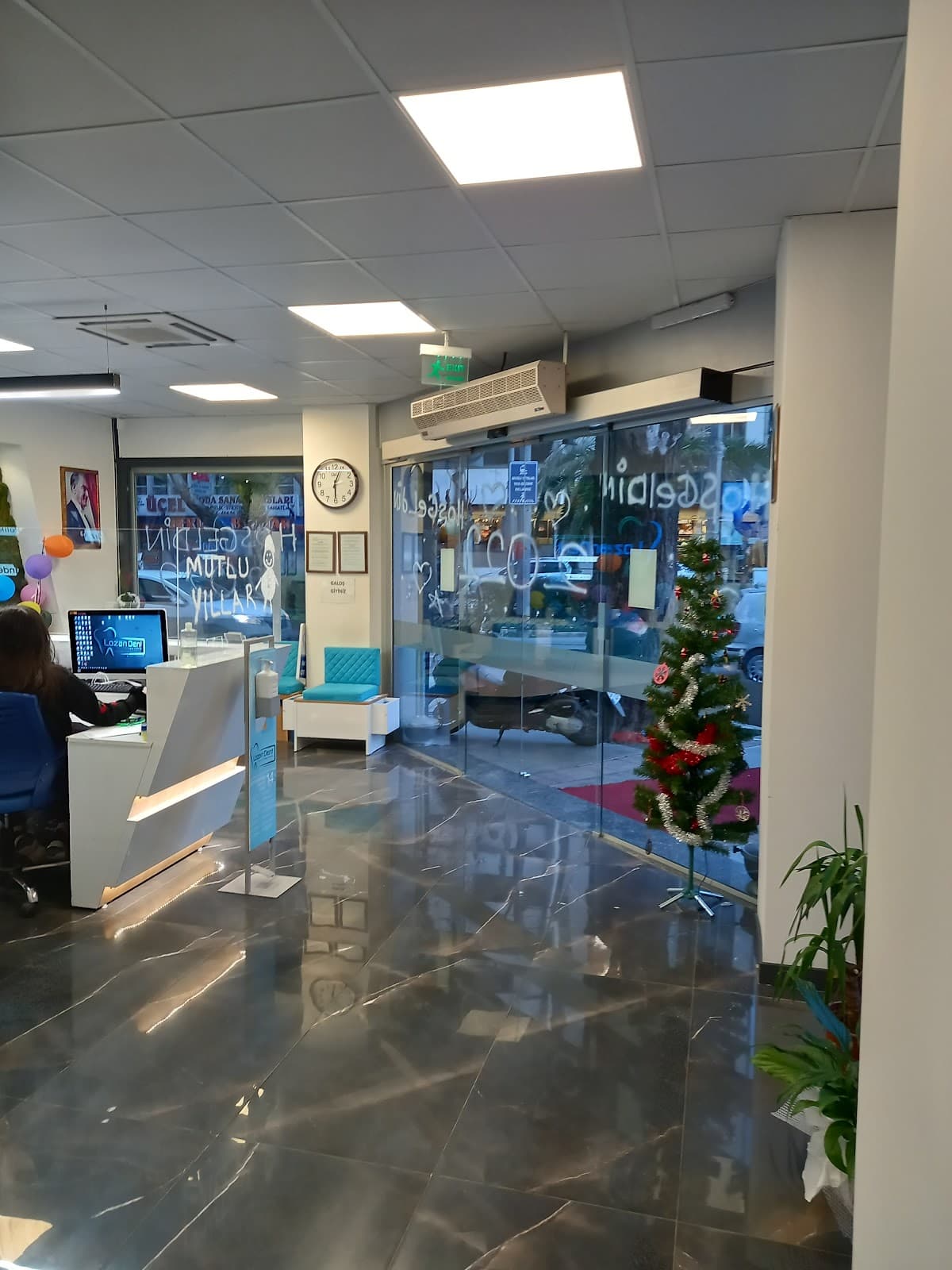 Lozan Dent Ağız ve Diş Sağlığı Polikliniği