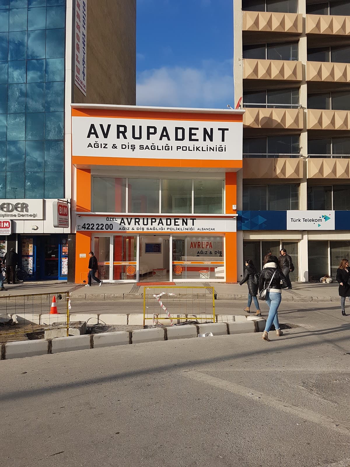 İzmir İmplant Tedavisi | Avrupadent Alsancak Diş Kliniği