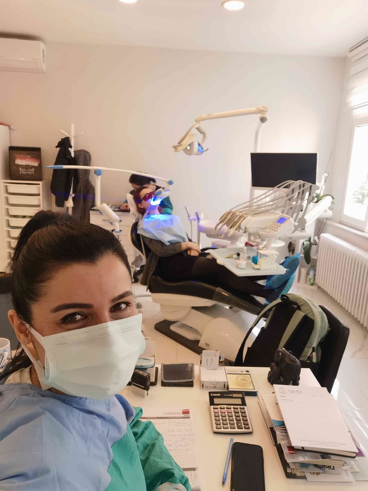 Diş Hekimi Pınar Kutay - Şişli İmplant - Zirkonyum - Gülü...