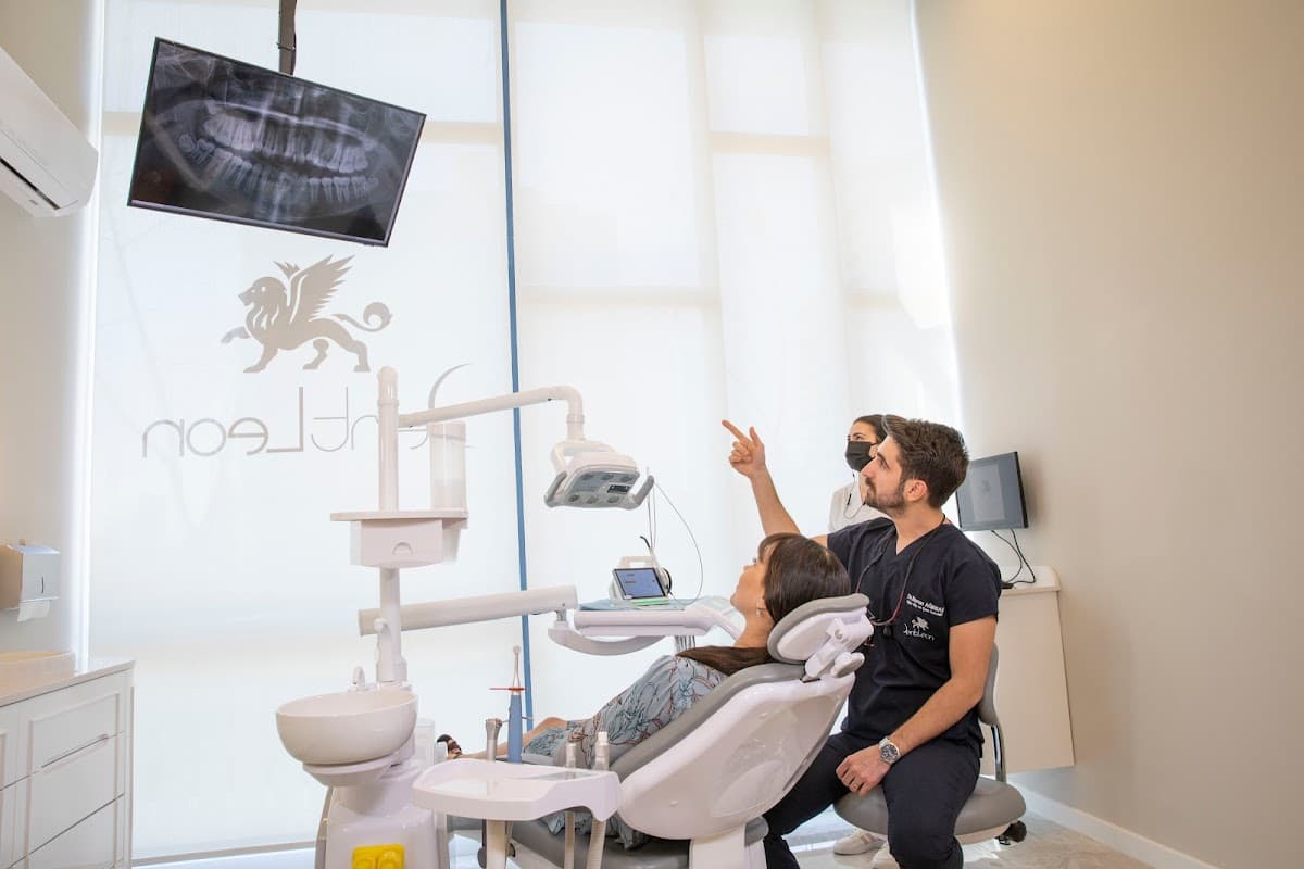 Ozel Bornova Agiz ve Dis Sagligi Poliklinigi