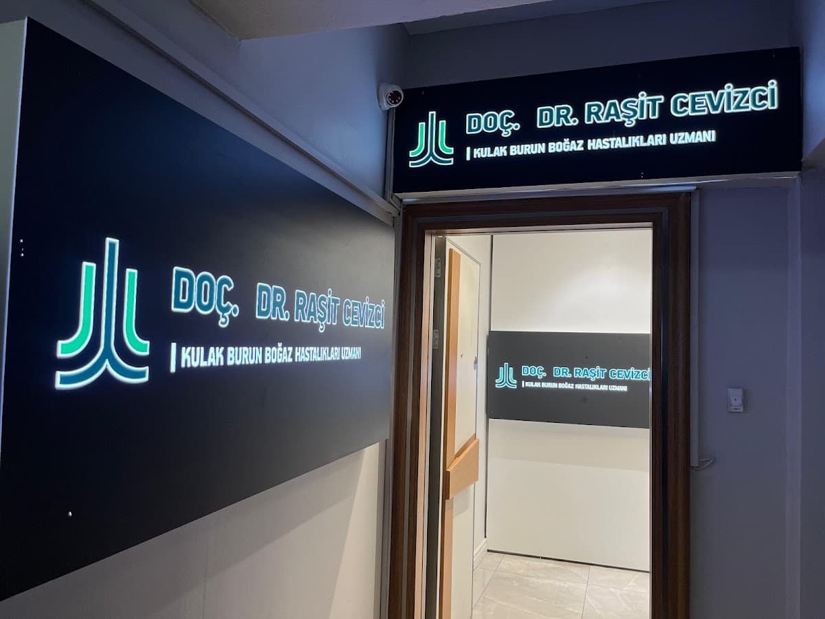 Doç. Dr. Raşit Cevizci