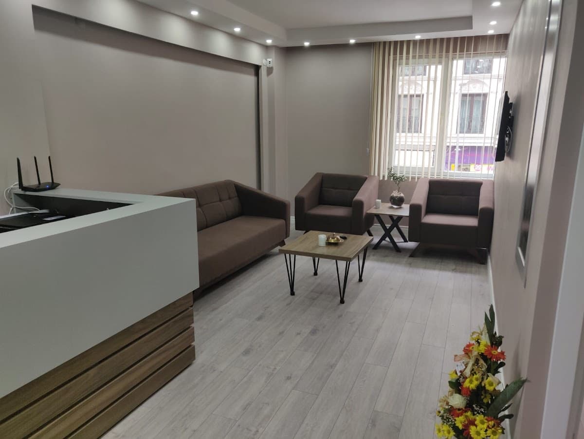 Doç. Dr. Raşit Cevizci