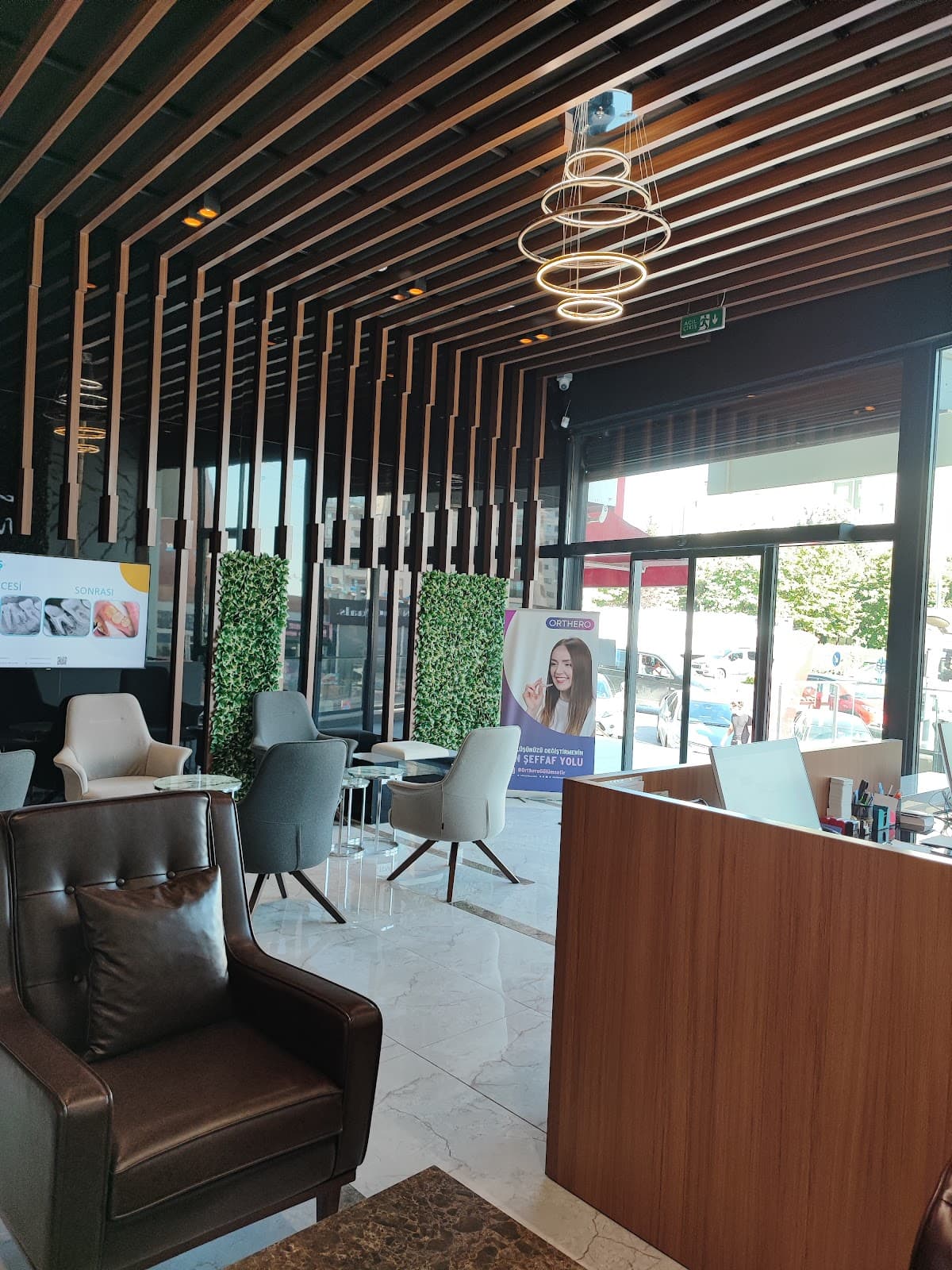 Akdiş Ağız ve Diş Sağlığı Polikliniği