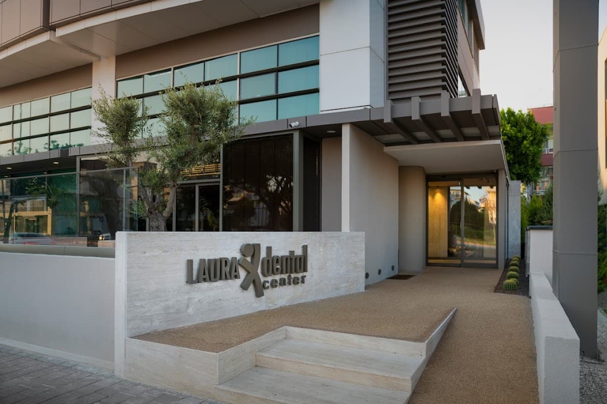 Laura Dental Center Turkey