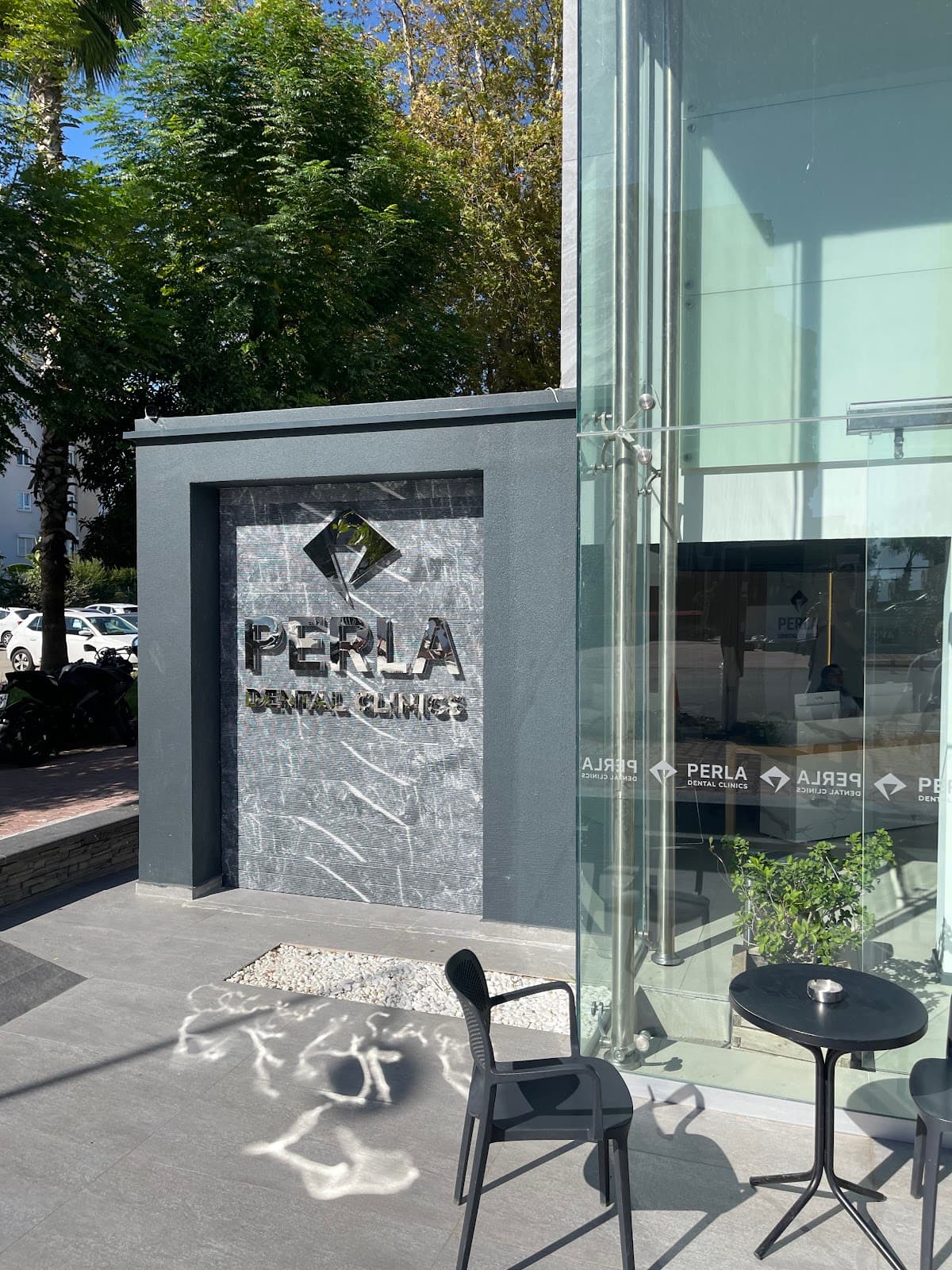 Perla Oral and Maxillofacial Clinic