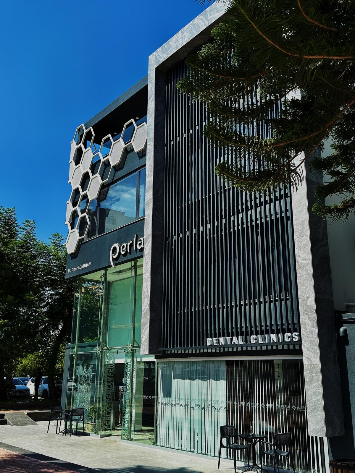 Perla Oral and Maxillofacial Clinic