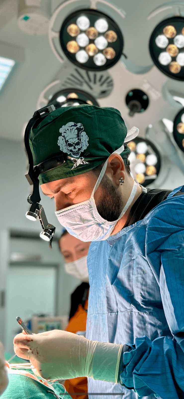 Op. Dr. Altan Tekin, Estetik ve Plastik Cerrah Antalya