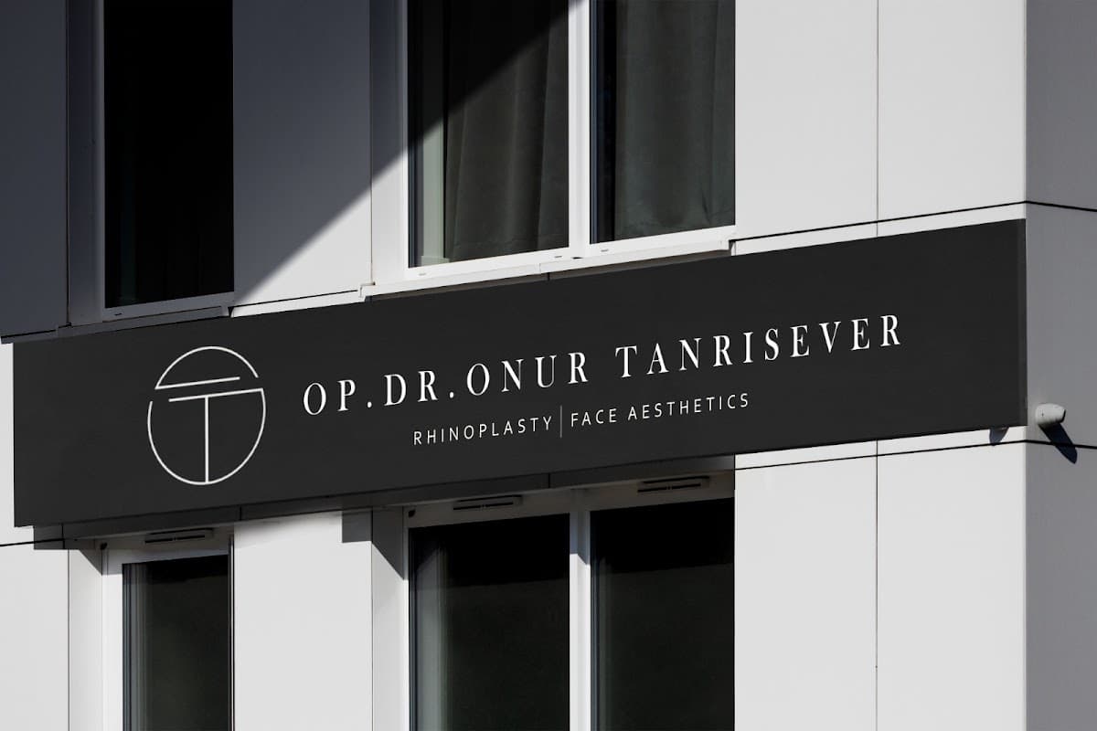 Op.Dr.Onur Tanrısever