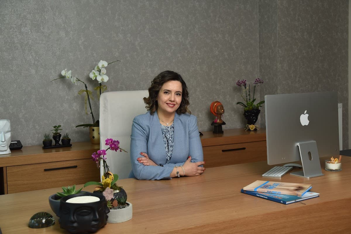 Prof. Dr. Gökçe ÖZEL / FACIAL PLASTIC SURGERY