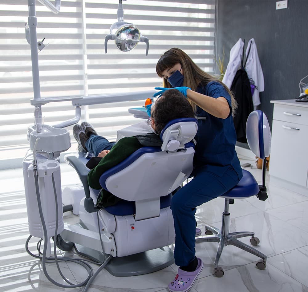 BD Dental Klinik / Gülüş tasarımı - Ortodonti - İmplant