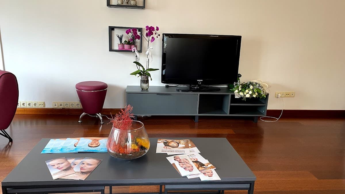 Op. Dr. Asude Köksal Estetik ve Plastik Cerrahi