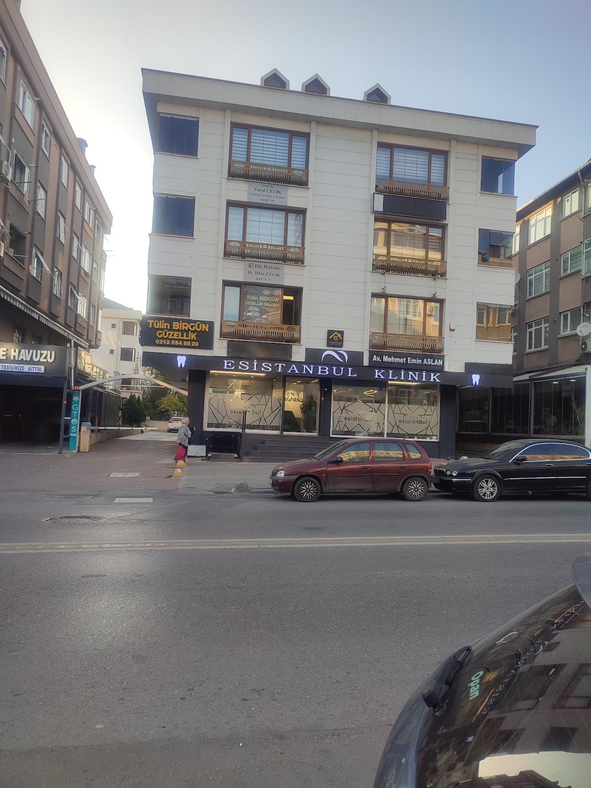 Esİstanbul Ağız ve Diş Sağlığı Polikliniği