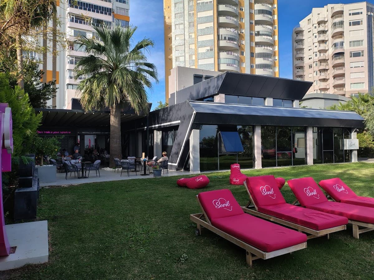 Sevil Smile Studio Antalya