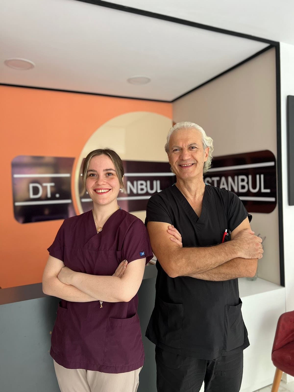 Dt. İstanbul Ağız ve Diş Sağlığı Polikliniği
