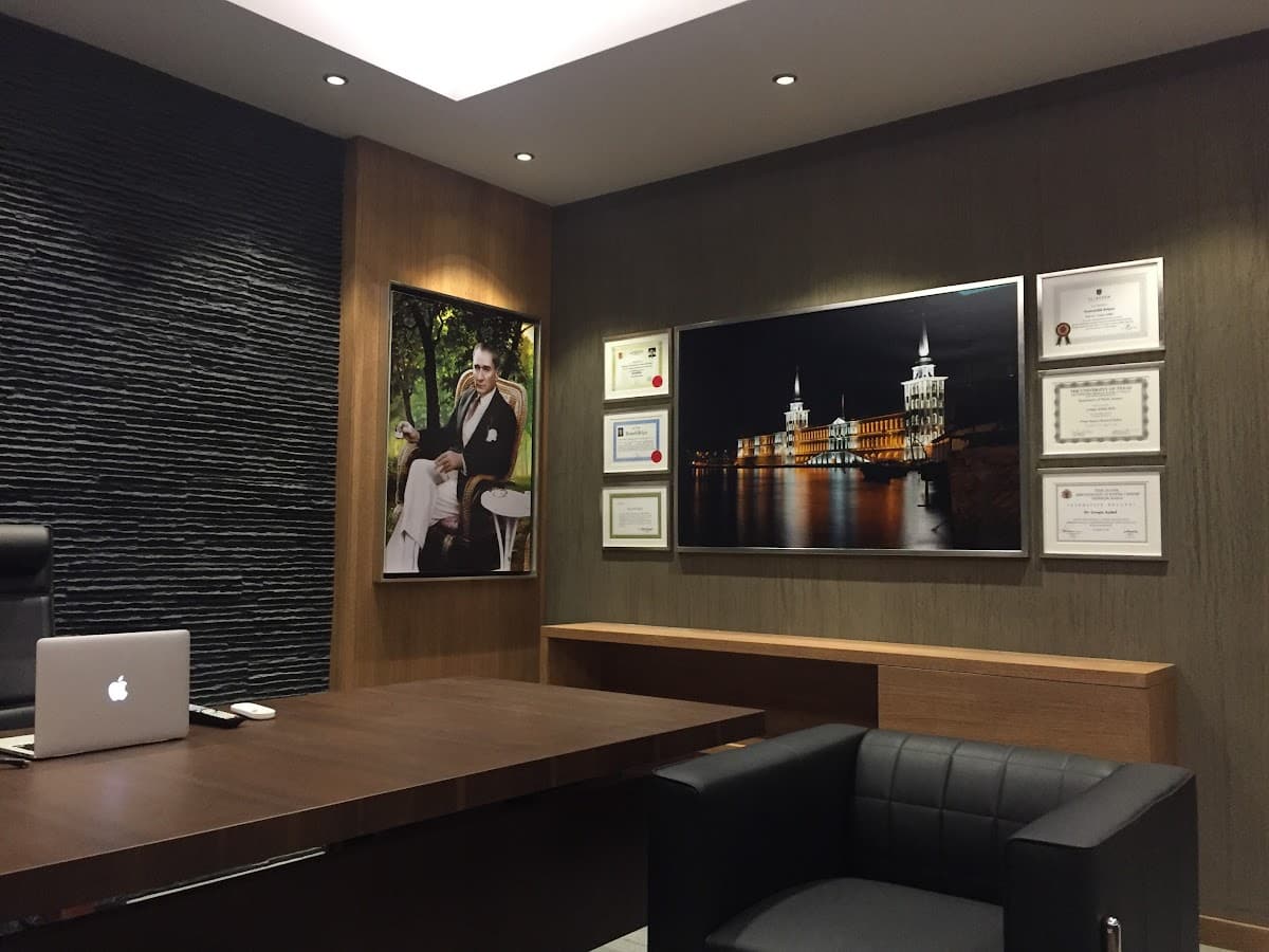 Prof. Dr. Cengiz Açıkel - Estetik Plastik Cerrah