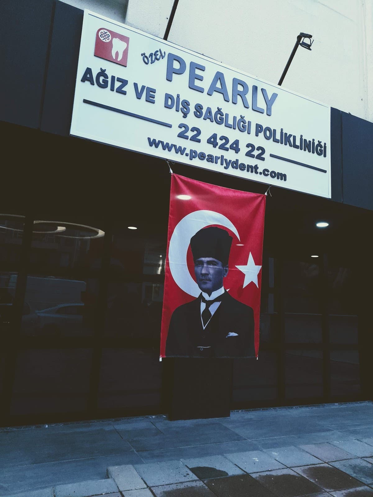 Özel Pearly Ağız ve Diş Sağlığı Polikliniği