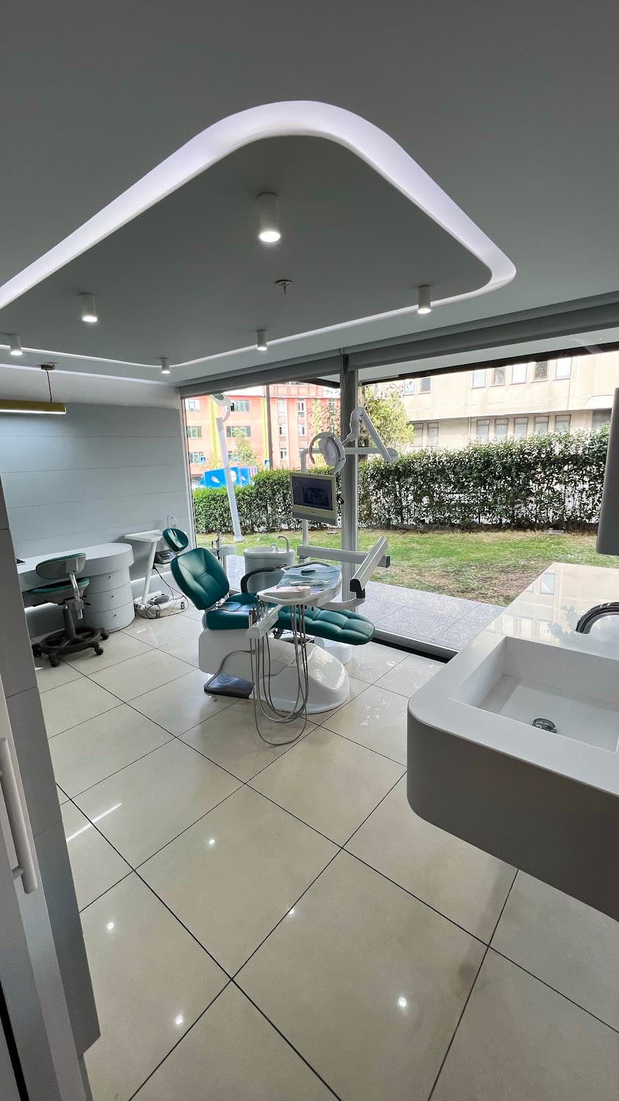 Dentakay Diş Kliniği Yenibosna