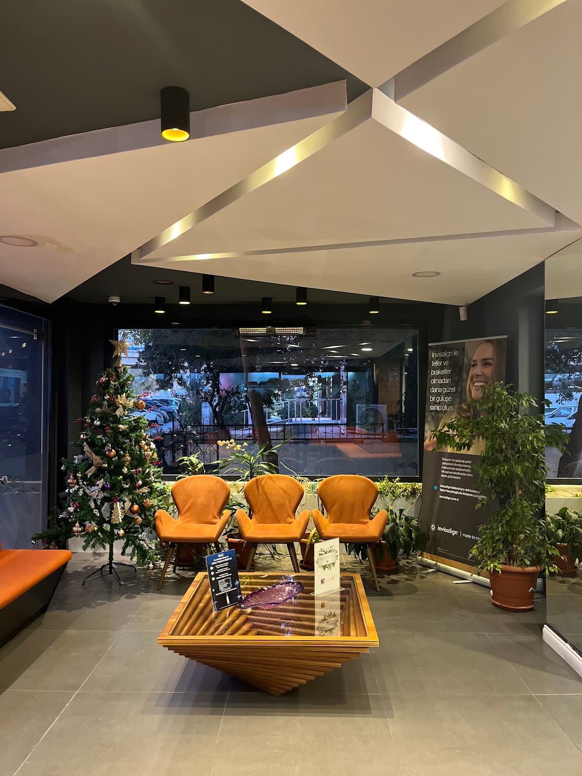 Özel Dent 35 Ağız ve Diş Sağlığı Polikliniği Bornova