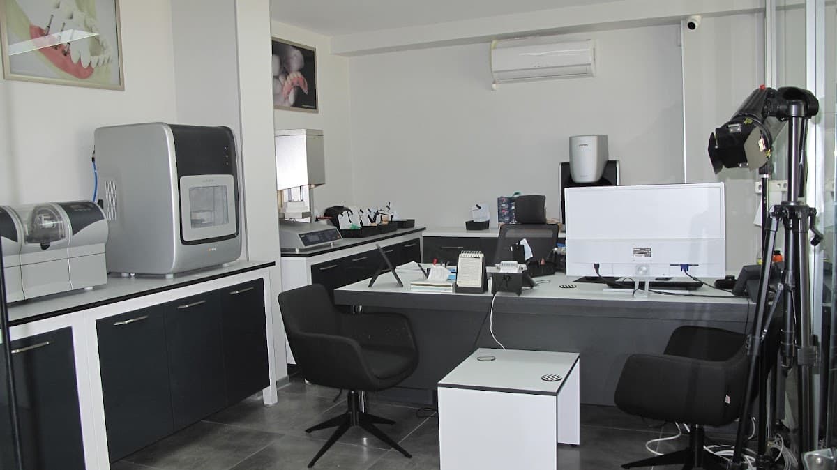 Hollywood Smile Turkey