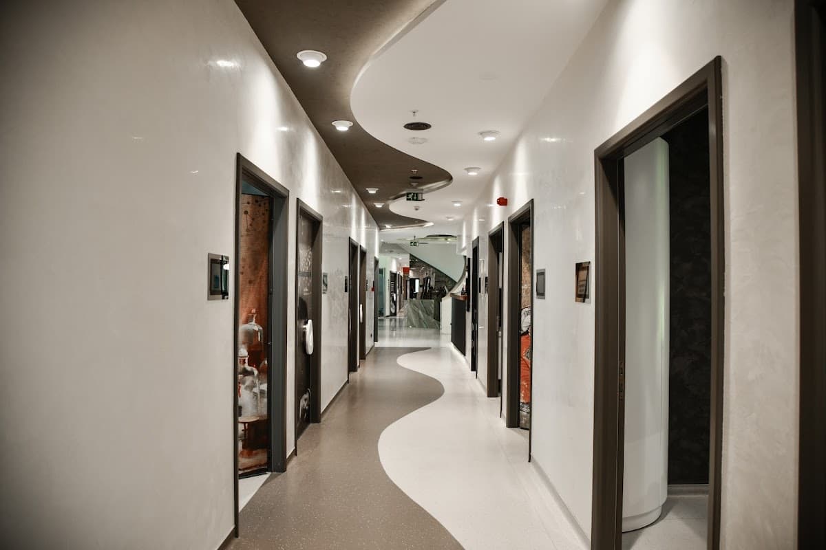 Estetik International