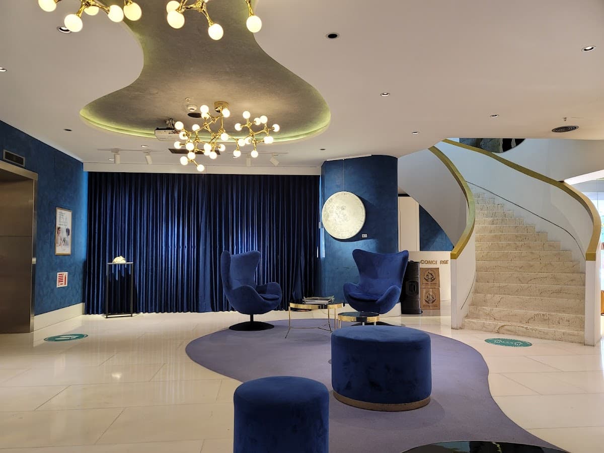 Estetik International