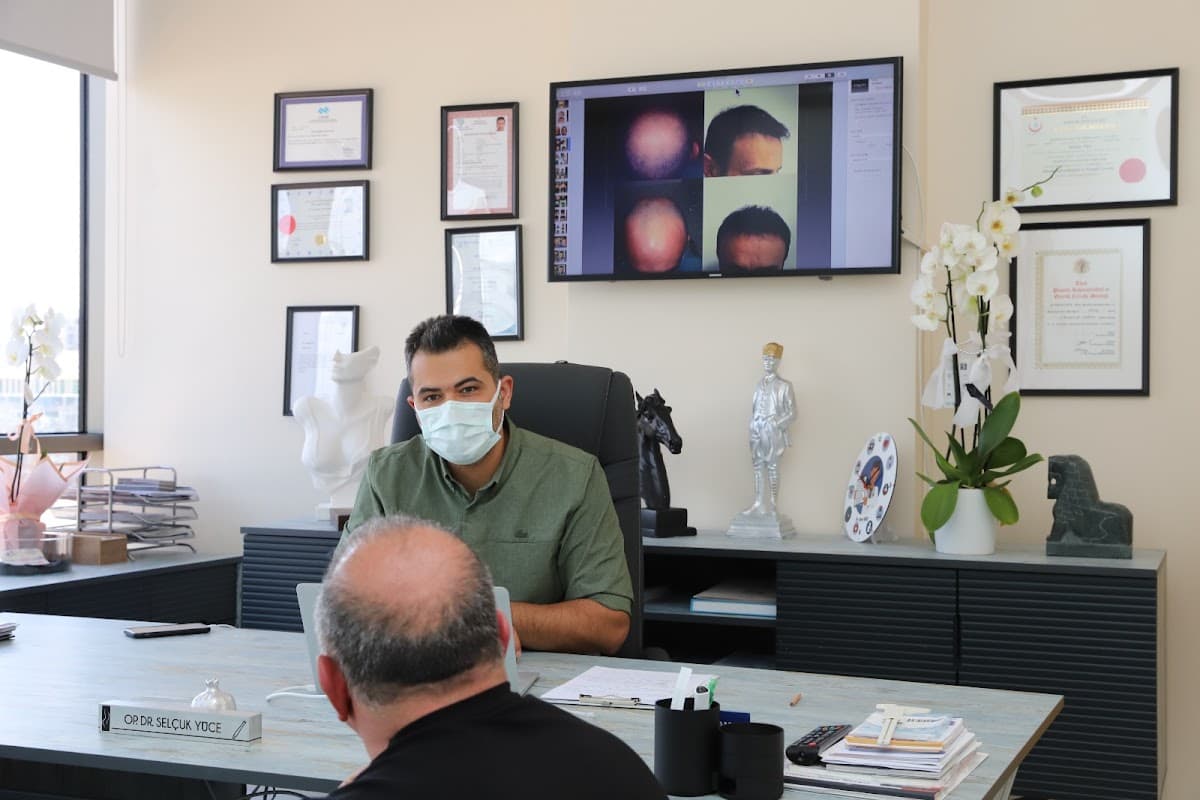 Op. Dr. Selçuk Yüce