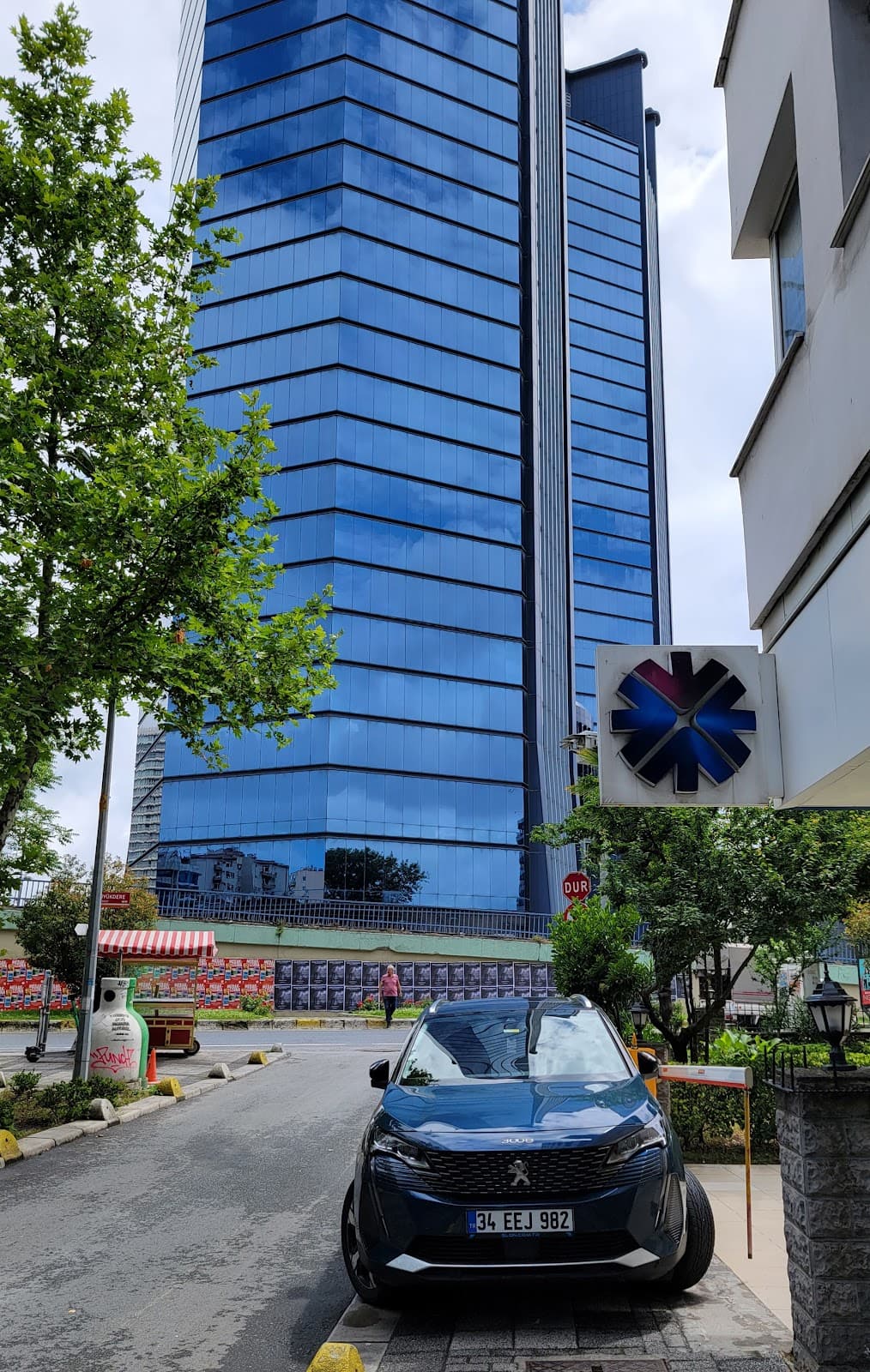 EsteNove - Best Hair Transplant in Turkey