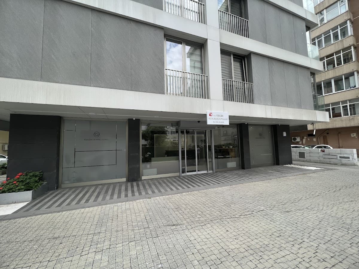 Özgür Dental Clinic - Gayrettepe Beşiktaş İstanbul