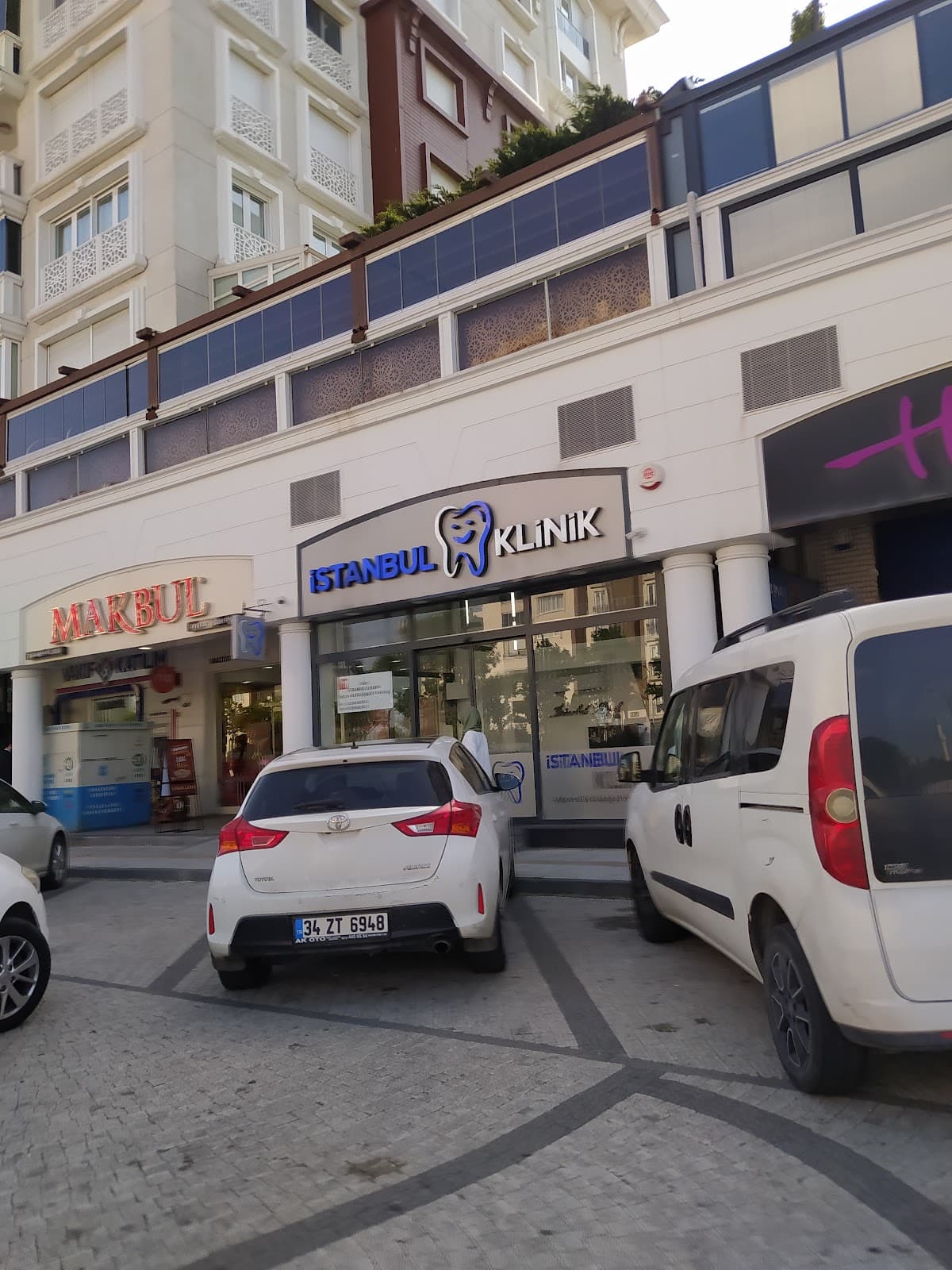 İSTANBUL KLİNİK AĞIZ VE DİŞ SAĞLIĞI POLİKLİNİĞİ