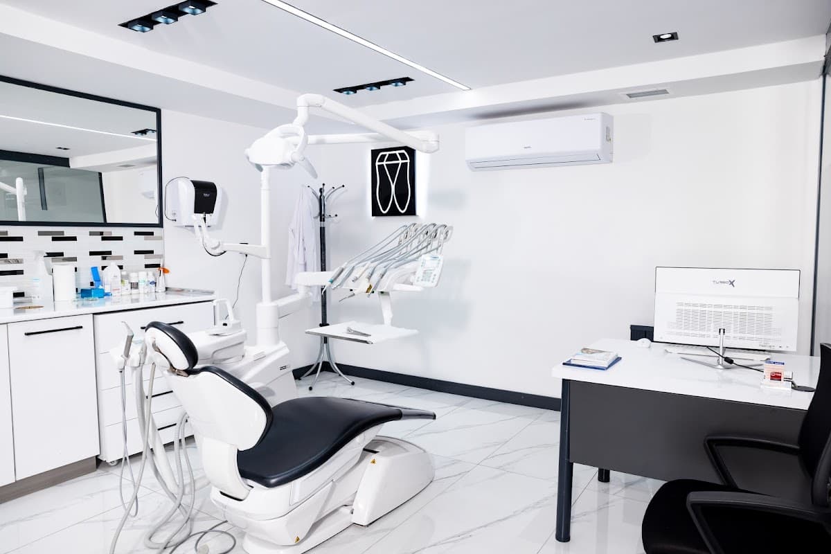 İSTANBUL KLİNİK AĞIZ VE DİŞ SAĞLIĞI POLİKLİNİĞİ