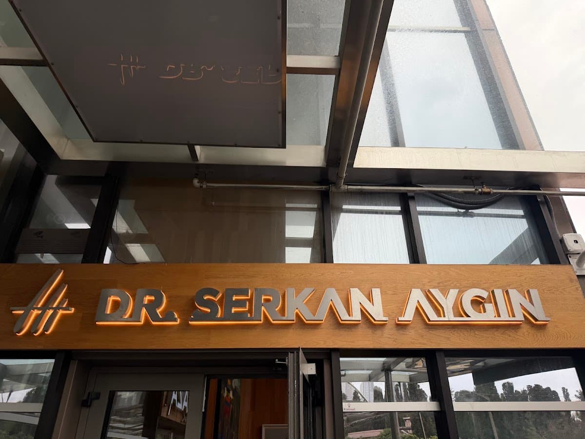 Dr Serkan Aygın Hair Transplant Clinic