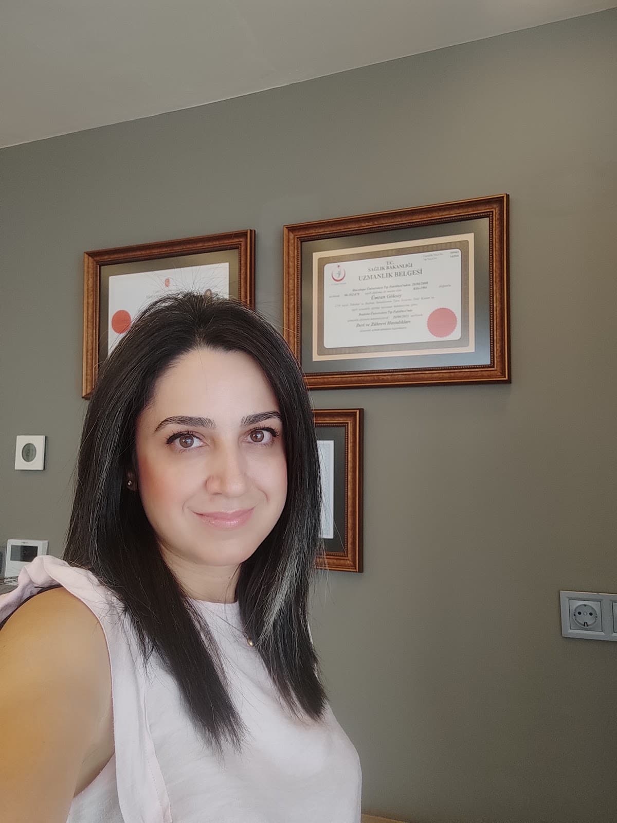 Dermatolog Dr. Ümran Göksoy